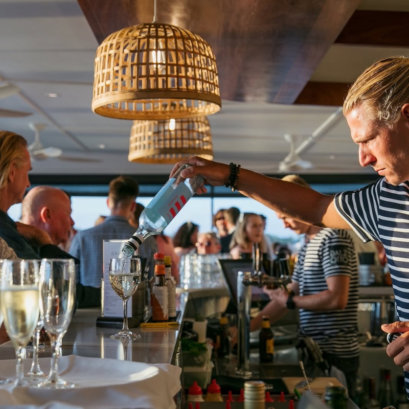 bartender at noosa boathouse