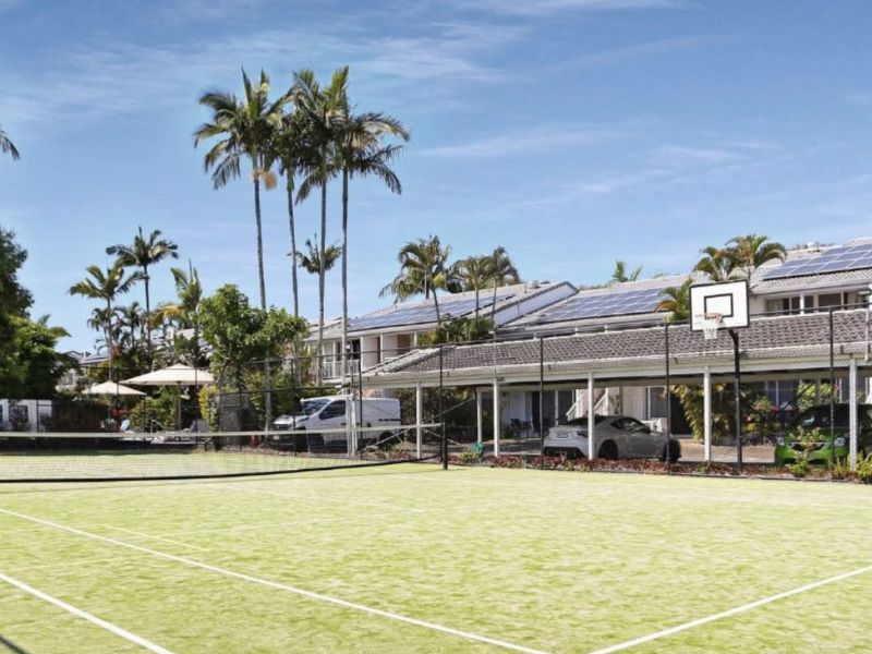 Guest Tennis Court at Noosa Place Resort